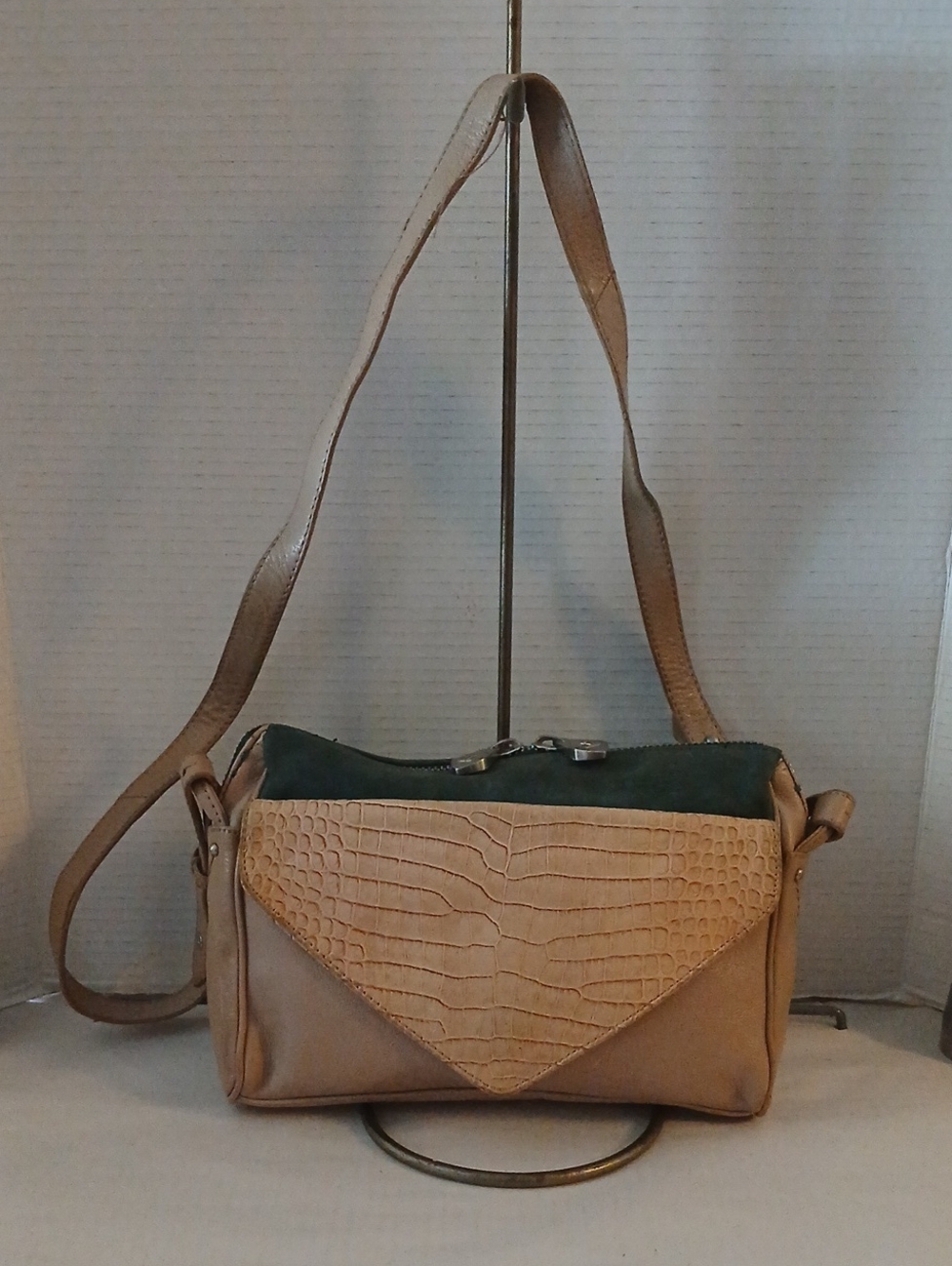 Pour La Victoire Tan Crossbody Bag with Dark Green Trim